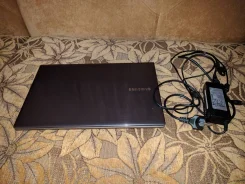 Samsung 550P5C-S01. 2,3����, ��� 8 ��, ���� 1 000���, WiFi: 1, Bluetooth: 1 ����