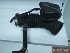 Патрубок воздухозаборника. Nissan: Wingroad, Bluebird, Avenir, Bluebird Sylphy, Expert, Almera, Primera Camino, Tino, AD, Primera, Pino Двигатель QG18...