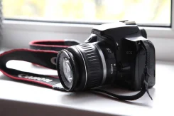 Canon EOS 1000D Kit ����