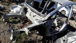 Передняя часть автомобиля. Toyota Prius, ZVW30L, ZVW30 Двигатель 2ZRFXE