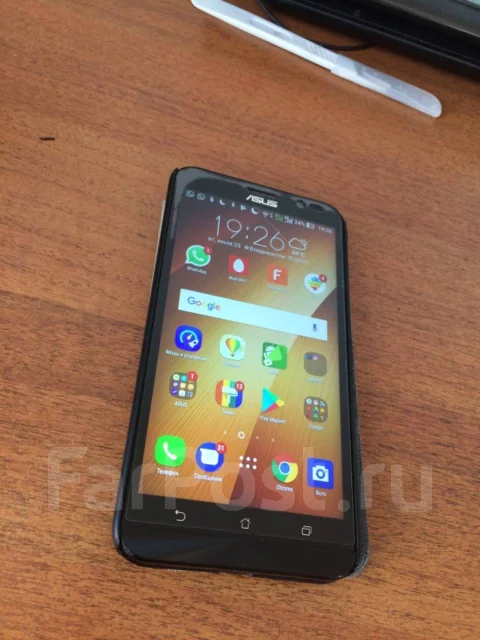 Asus ZenFone 2 ZE551ML. �����, 4G LTE ����