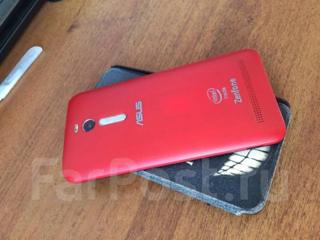 Asus ZenFone 2 ZE551ML. �����, 4G LTE ����