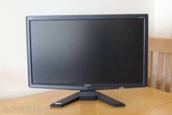 Acer. 22 дюйма (56 см)
