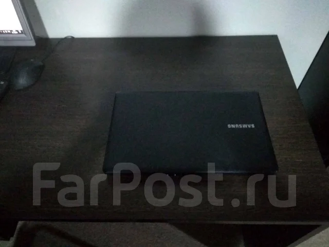 Samsung 355E5C. 15.6", ��� 4 ��, ���� 500���, WiFi: 1, Bluetooth: 1, ����������� �� 7��. ����