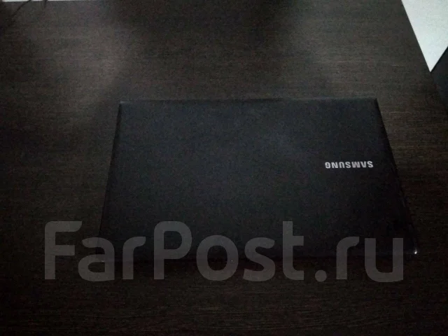 Samsung 355E5C. 15.6", ��� 4 ��, ���� 500���, WiFi: 1, Bluetooth: 1, ����������� �� 7��. ����