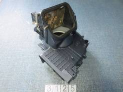 Корпус моторчика печки. Toyota Regius Ace, KZH100, KZH106, LH100, LH107, LH162, LH162V, LH172, LH172K, LH172V, LH178, LH178V, RZH100, RZH101, RZH102...