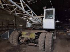 Юрмаш Юргинец КС-4361А. Кран на пневмоходу, 10 000 куб. см., 16 000 кг., 10 м.
