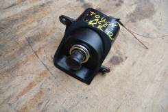 Прикуриватель. Toyota Lite Ace, KR42, CR41, SR40 Toyota Lite Ace Noah, SR50, CR40, CR41, KR41, KR42, SR40, CR50, CR51 Toyota Town Ace, SR40, CR41, KR4...
