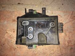 Кронштейн под аккумулятор. Mazda CX-7, ER3P, ER Двигатели: L3VDT, MZRCD, R2AA, L5VE, MZR, DISI