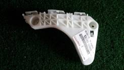 Крепление бампера. Toyota Ractis, NCP100, NCP105, SCP100 Двигатели: 1NZFE, 2SZFE