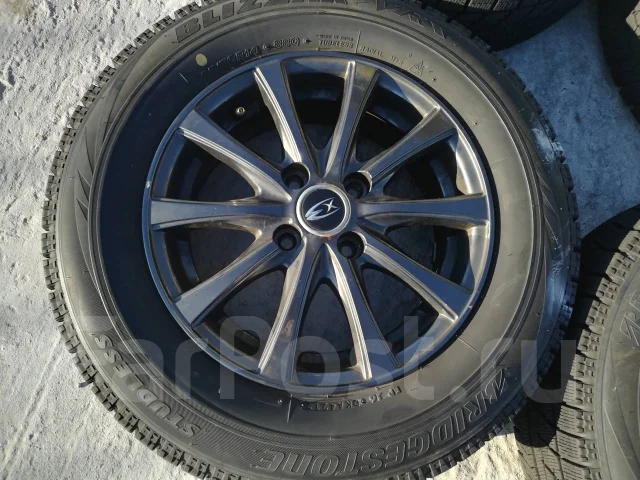YST X-3. 5.5x14", 4x100, ET43 ����