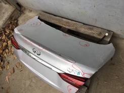 Крышка багажника. Infiniti