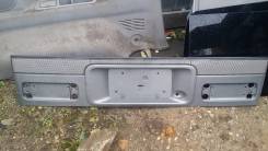Накладка на дверь багажника. Mazda Bongo Friendee, SGLR