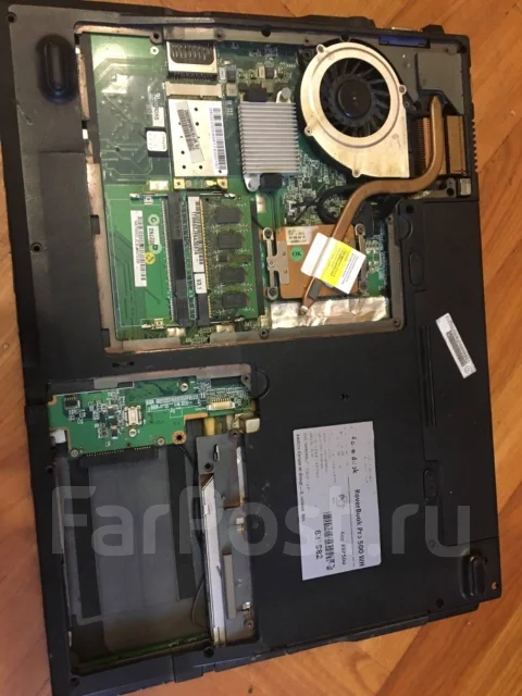 Roverbook Pro 500. 15.4", 1,6����, ��� 2048 ��, ���� 1���, WiFi: 1, Bluetooth: 1, ����������� �� 1��. ����