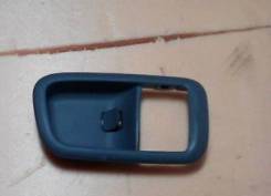 Накладка на ручку двери внутренняя. Toyota: Harrier, Land Cruiser, Tarago, Mark II Wagon Qualis, RAV4, Camry, Mark II, Previa, Estima Lexus RX300, MCU...