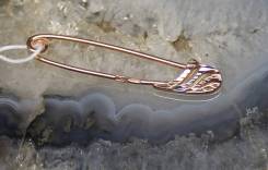 Булавки.