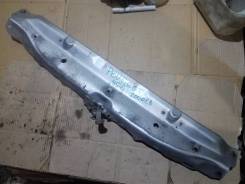 Крышка рамки радиатора. Peugeot 406, 8B Двигатели: DEW10J4, DW10ATED, DW10TD, ES9J4S, EW10D, EW12J4, EW7J4, XU7JP4
