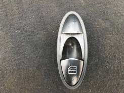 Кнопка стеклоподъемника. Mercedes-Benz E-Class, S211, W211 Двигатели: M112E26, M112E32, M113E50, M113E55, M271KE18ML, M272E35, OM628, OM642, OM646, OM...