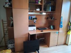 Гарнитуры и наборы.