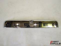 Накладка на дверь багажника. Renault Duster, HSA, HSM Двигатели: F4R, H4M, K4M, K9K