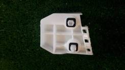 Крепление бампера. Toyota Ractis, NCP100, NCP105, SCP100 Двигатели: 1NZFE, 2SZFE