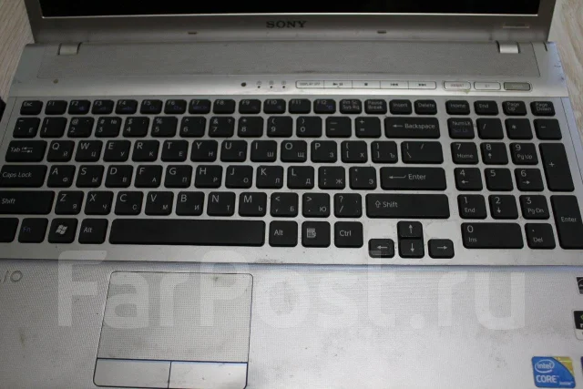 Sony VAIO. 16.4", 2,4����, ��� 4 ��, ���� 320���, WiFi: 1, Bluetooth: 1, ����������� �� 1��. ����