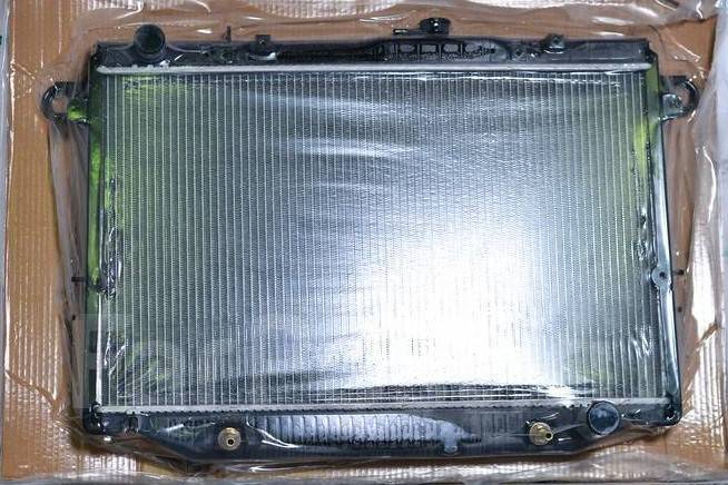 радиатор ленд крузер 105