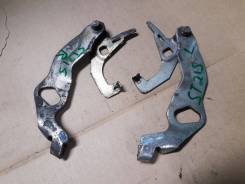 Зажим тормозной колодки. Toyota: Corona Exiv, Corolla, Raum, Corolla Spacio, Caldina, Carina ED, Corolla FX, Curren, Carina E, Corolla Ceres, Vista, C...