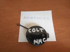 Заглушка бампера. Mitsubishi Colt