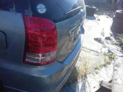 Стоп-сигнал. Toyota Wish, ANE10G, ZNE10, ZNE14, ANE11, ANE10, ZNE14G, ANE11W, ZNE10G