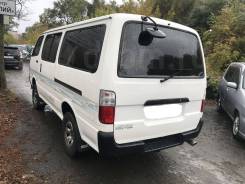 Стекло заднее. Toyota Hiace