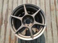 Buddy Club P1. 9.0x17", 5x114.3, ET22 ����