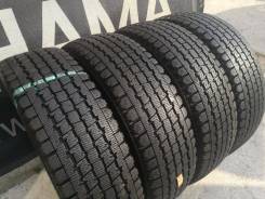 Bridgestone Blizzak Revo 969. Зимние, без шипов, 2010 год, износ: 10%, 4 шт