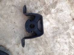 Крепление глушителя. Toyota Avalon, GSX30, GSX40 Toyota Windom, MCV30 Toyota Solara, ACV30, MCV31 Toyota Camry, ACV30, ACV30L, ACV31, ACV40, AHV40, AS...