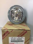 Фара противотуманная. Toyota: Yaris Verso, Raum, Corolla Spacio, Caldina, Funcargo, Hiace, Noah, Corolla Verso, Yaris, Wish, Avanza, Regius Ace, ist...