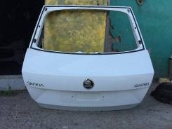 Крышка багажника. Skoda Rapid