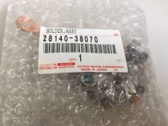 Щетки стартера. Toyota: Yaris, Land Cruiser, Auris, RAV4, Corolla, Sequoia, Verso, Tundra Двигатели: 1NDTV, 1URFE, 3URFE, 1ADFTV, 2ADFHV, 2ADFTV, 3URF...