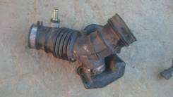 Патрубок воздухозаборника. Nissan: Wingroad, Bluebird Sylphy, AD, Pulsar, Sunny, Almera Двигатели: QG13DE, QG15DE, QG18DE, YD22DDT