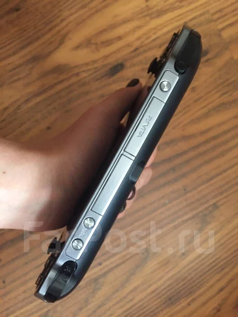 Sony PlayStation Vita ����