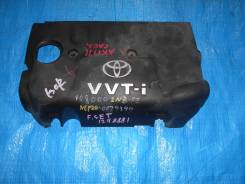 Пластиковая крышка на ДВС Toyota Funcargo