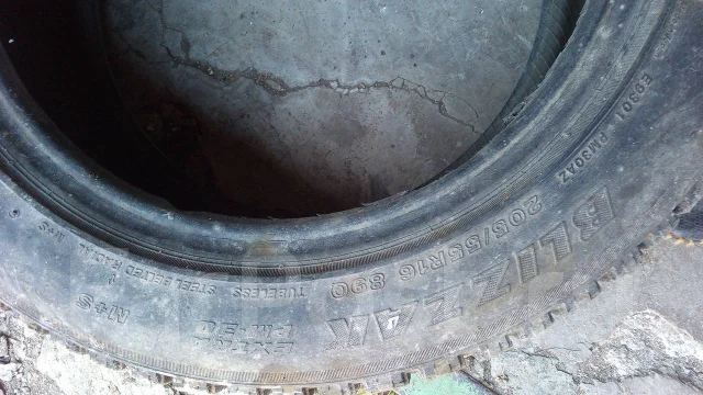 Bridgestone Blizzak Extra PM-30. ������, ��� �����, 2004 ���, �/�, ����� 50 % ����