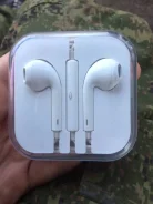 Apple EarPods. ��� �����