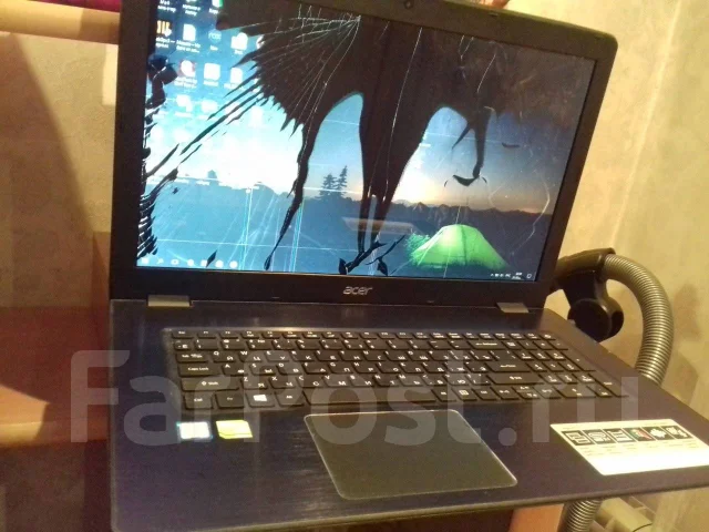 Acer Aspire E5. 2,3����, ��� 6 ��, ���� 1 000���, WiFi: 1, Bluetooth: 1, ����������� �� 5��. ����
