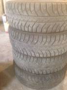 Bridgestone Ice Cruiser 7000. Зимние, шипованные, 2017 год, износ: 10%, 4 шт