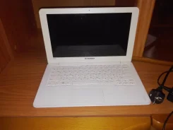 Lenovo IdeaPad S206. 1,0����, ��� 2048 ��, ���� 250���, WiFi, Bluetooth, ����������� �� 1��.
