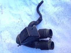 Патрубок воздухозаборника. Toyota Harrier, MCU10, MCU10W, MCU15, MCU15W Toyota Kluger V, MCU20, MCU20W, MCU25, MCU25W Toyota Highlander, MCU20, MCU20L...