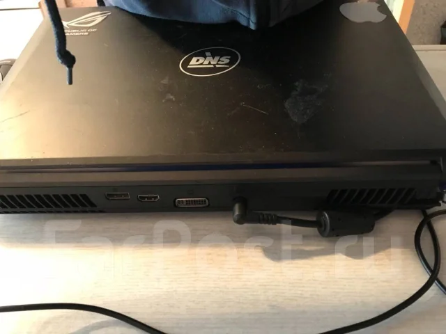 DNS Extreme. 15.6", 2,3����, ��� 8 ��, ���� 500���, WiFi: 1, Bluetooth: 1 ����