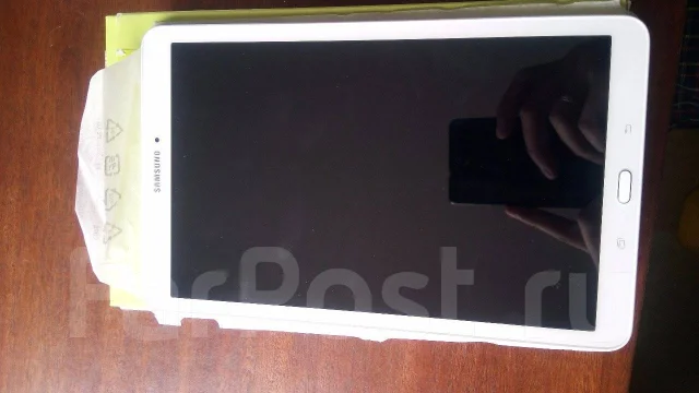 Samsung Galaxy Tab E ����
