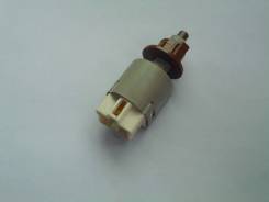 Концевик под педаль тормоза. Toyota: Allion, Aurion, Allex, ist, Vios, Ipsum, Corolla, Innova, Avensis Verso, Estima, Vanguard, Caldina, FJ Cruiser, T...