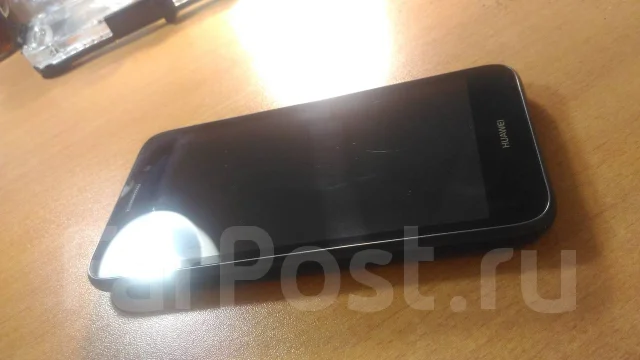 Huawei Y3. �/� ����